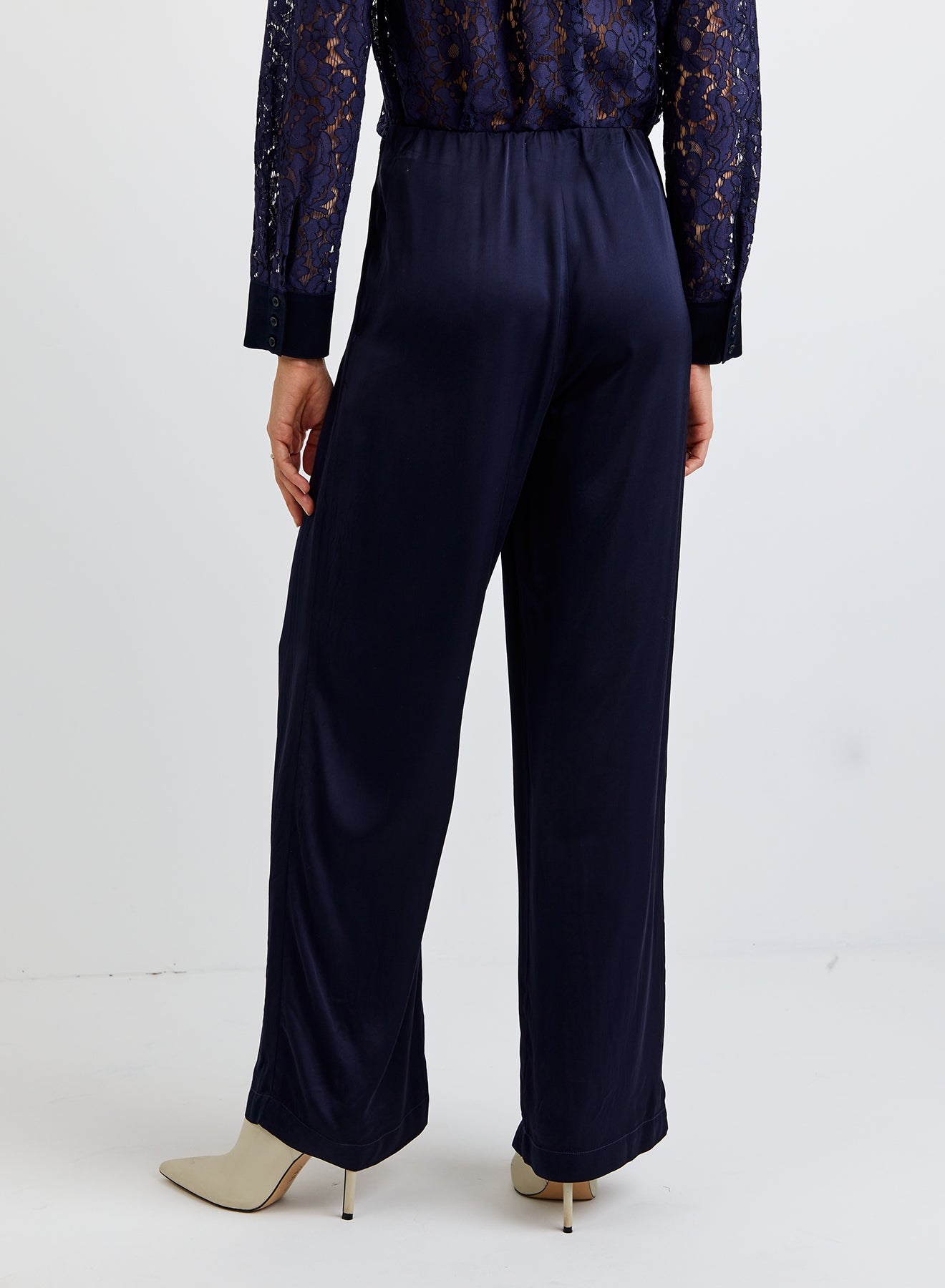 Sleek Clean Wide Leg Pant