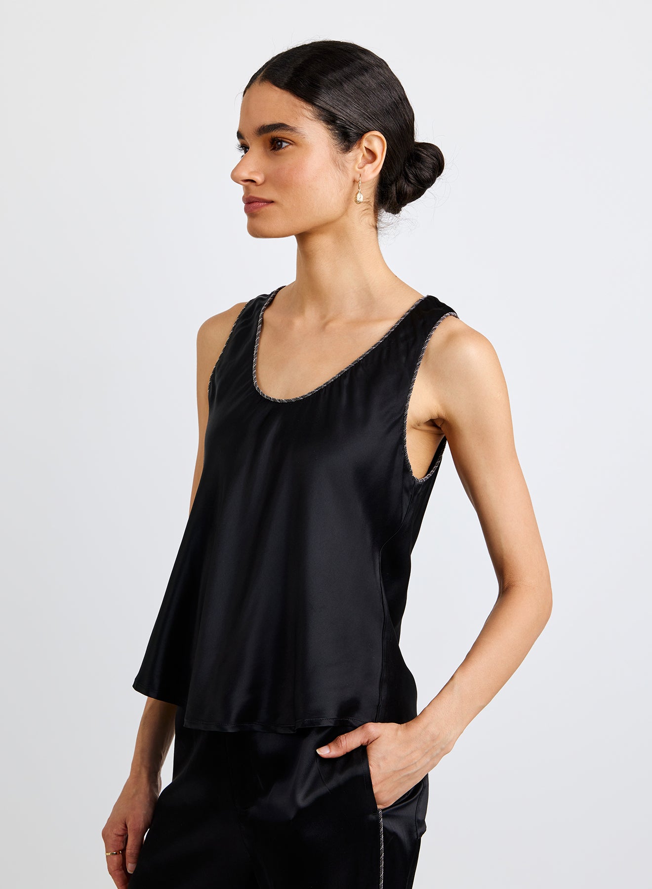 Beaded Trim Tank