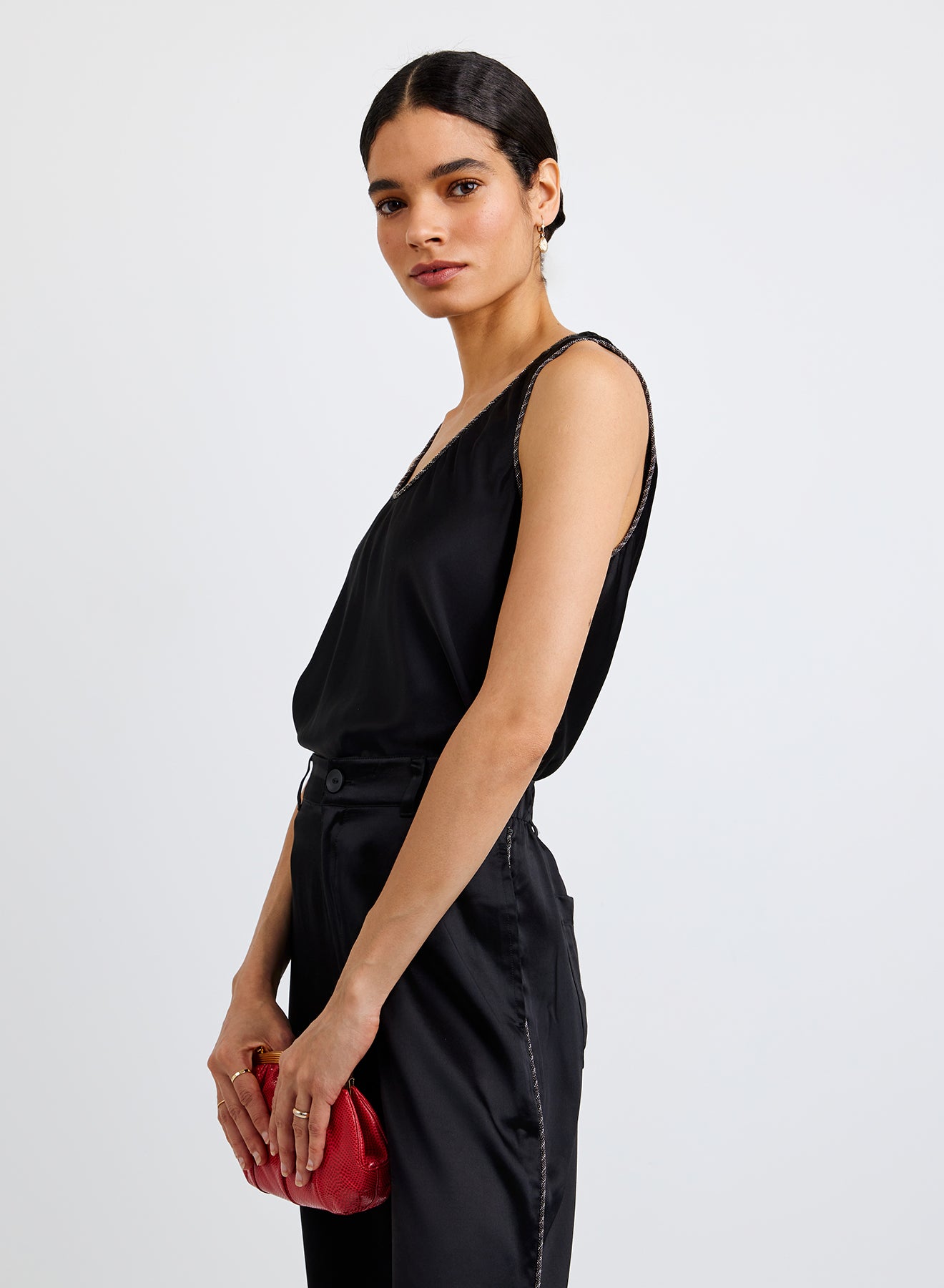 Beaded Trim Tank