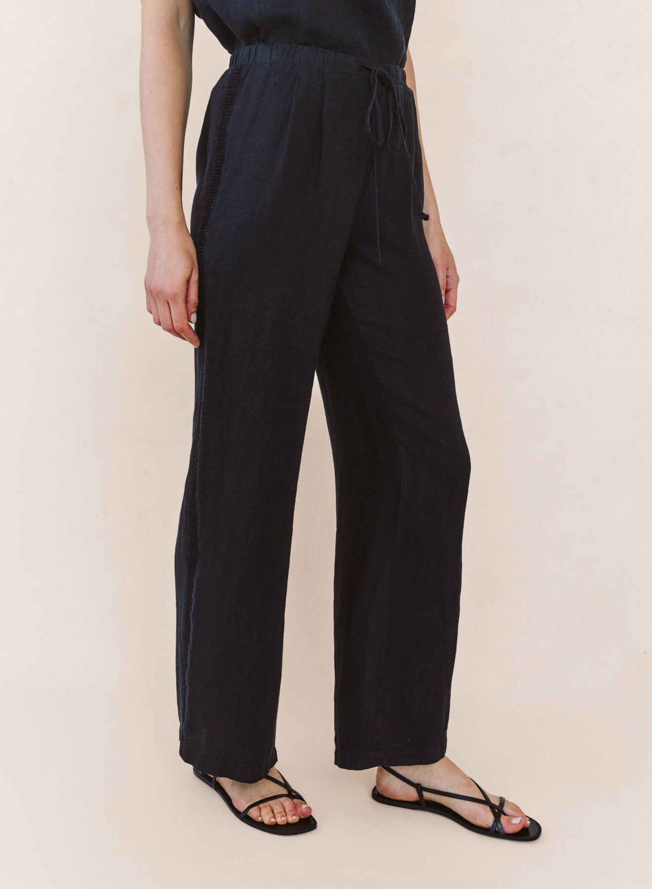 B3483-331-302 - BEACH PANT WITH LATTICE STRIPE