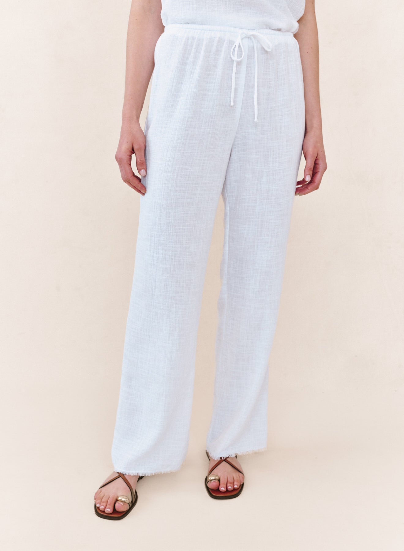 B3423-F94-302 - FRAY HEM BEACH PANT