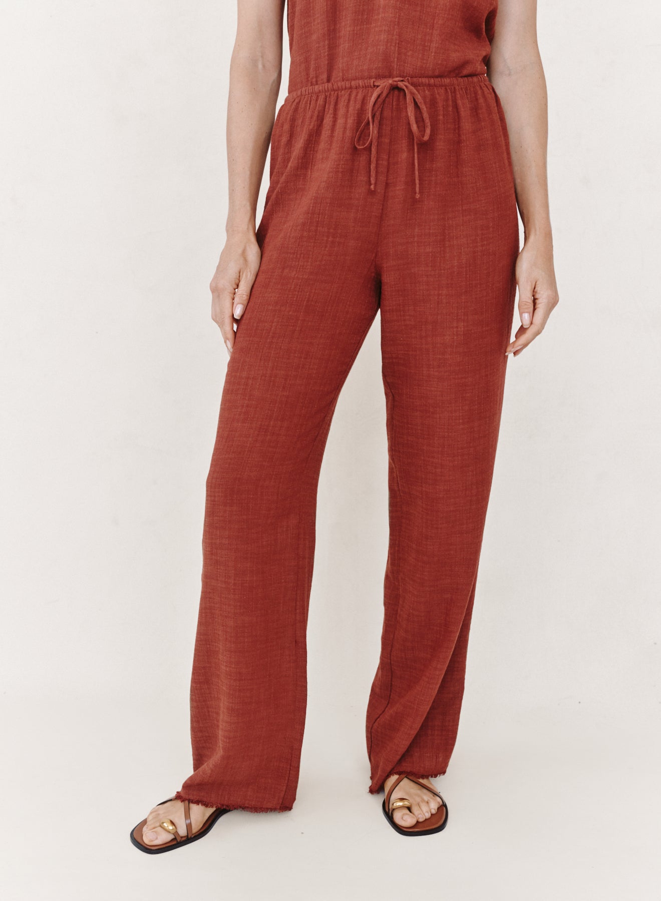 B3423-F94-302 - FRAY HEM BEACH PANT