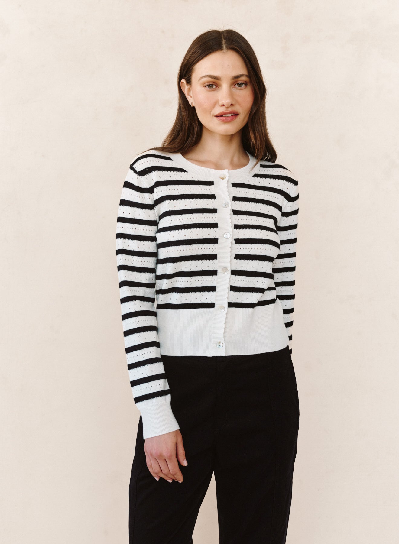 B2266-K84-304 - FITTED CARDIGAN