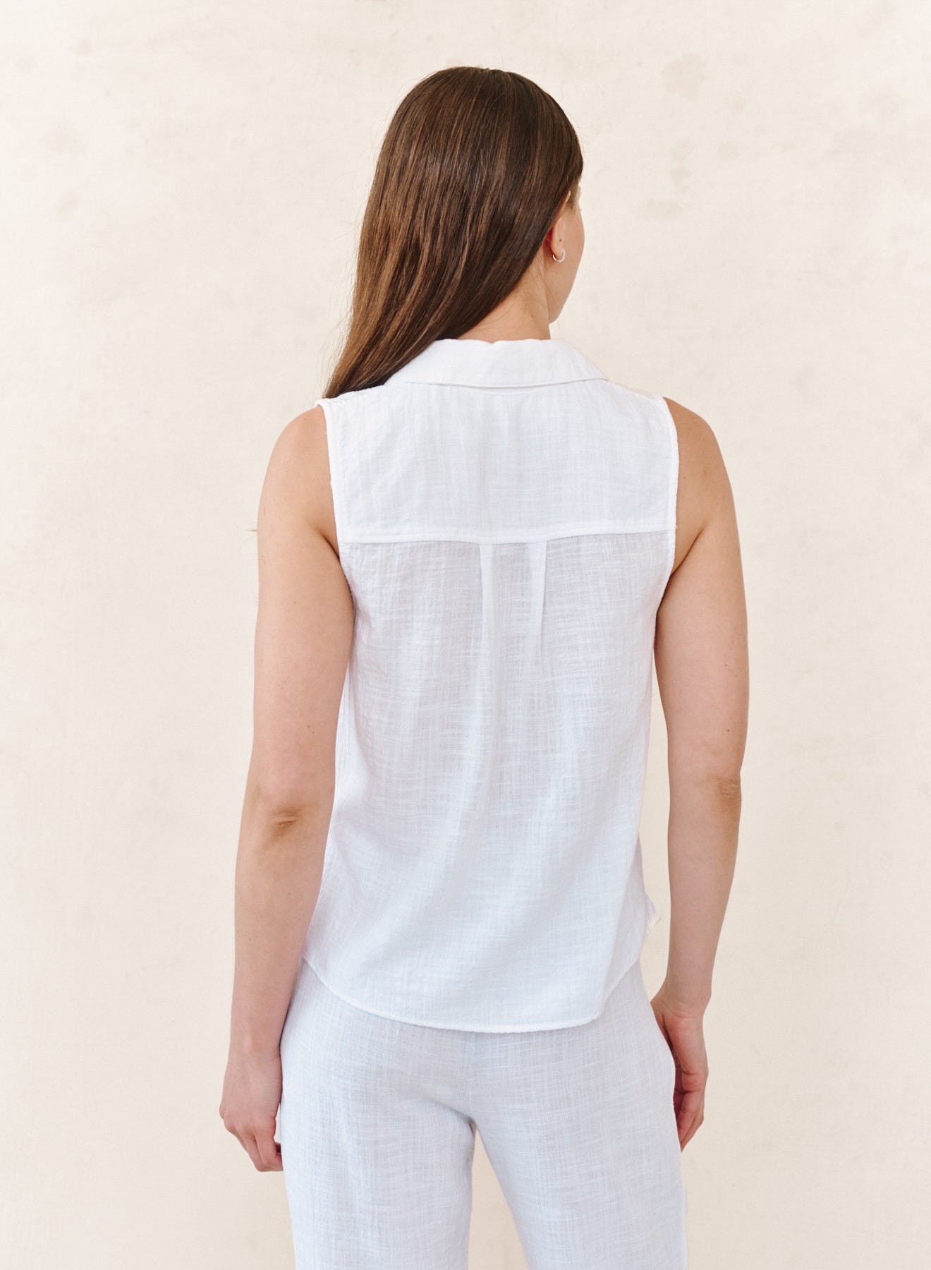 B2177-F94-302 - SLEEVELESS PULLOVER