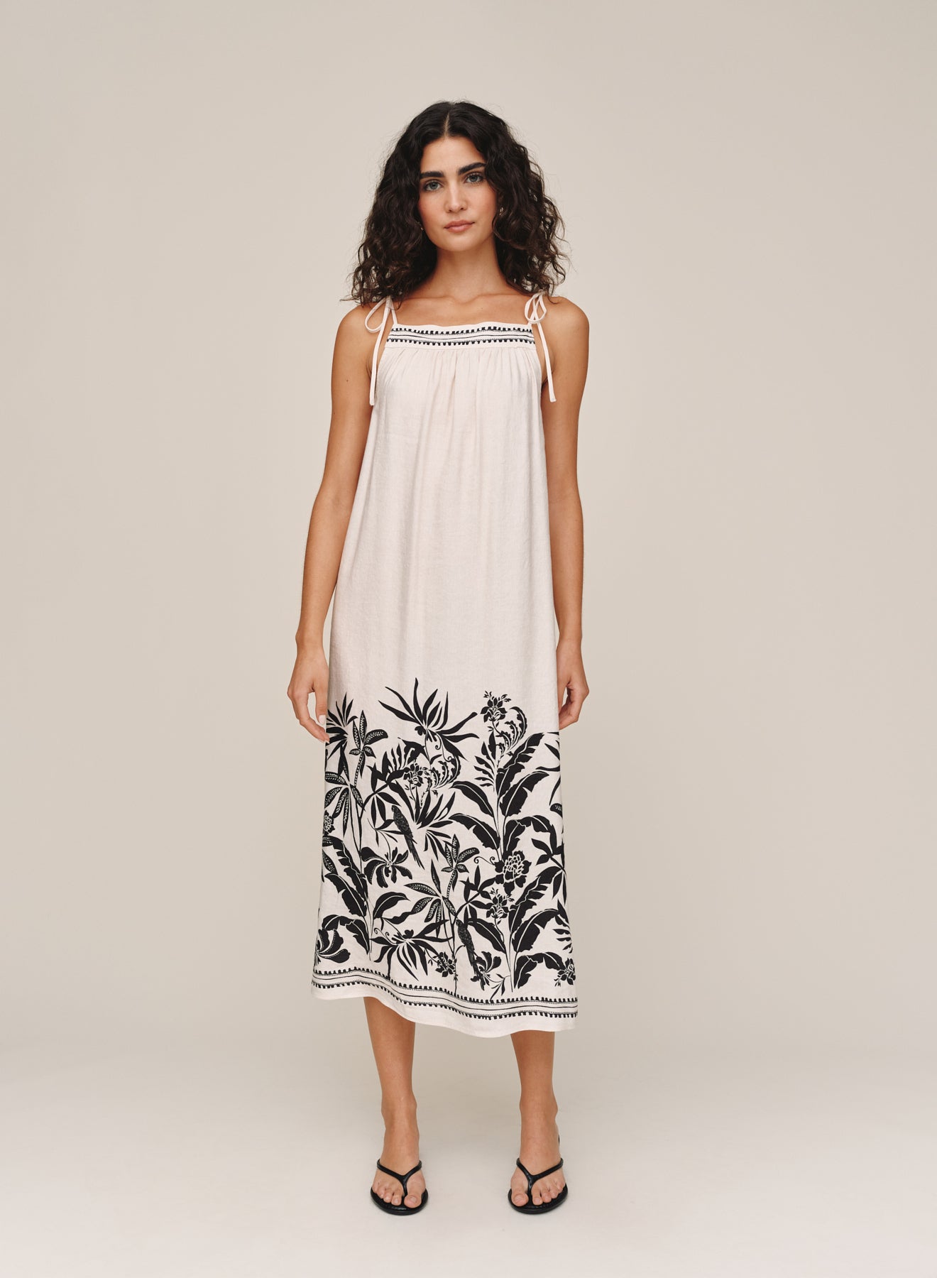 B60004-L26-304 - TIE STRAP MAXI DRESS