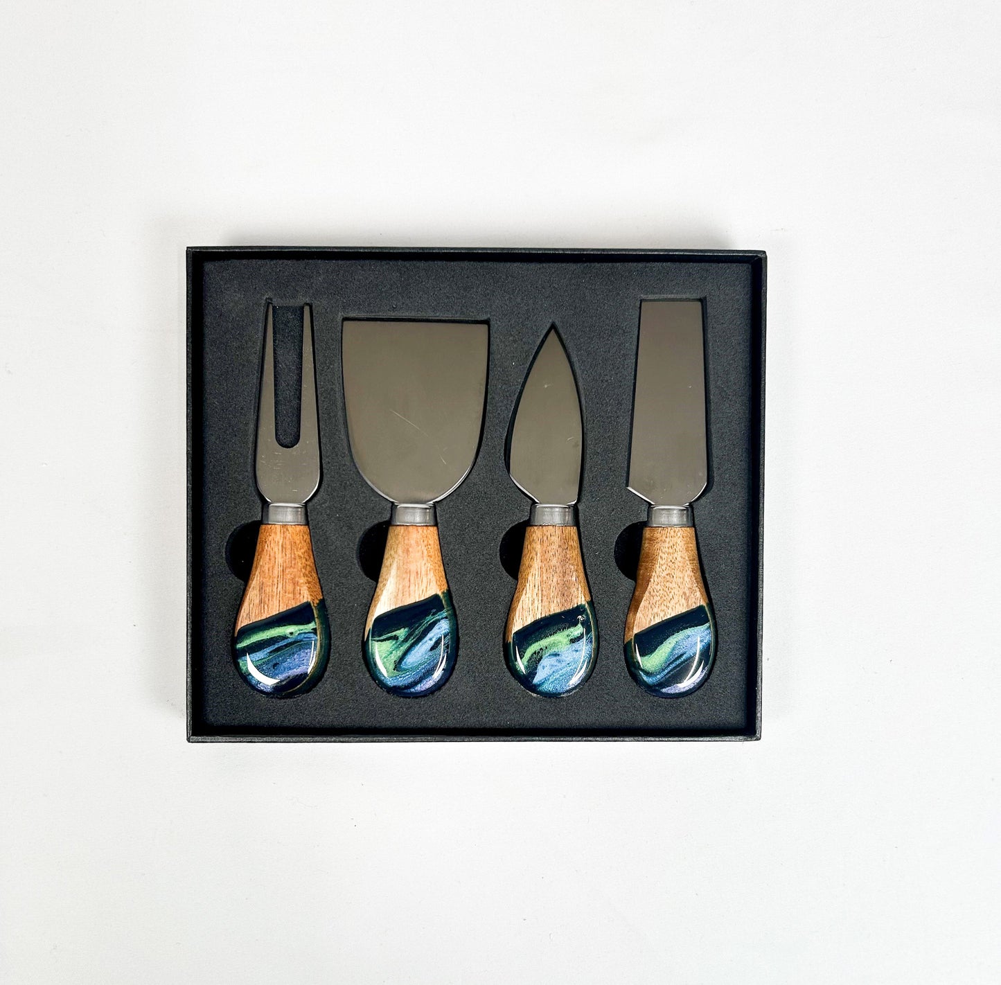 Acacia Cheese Knife Set of 4