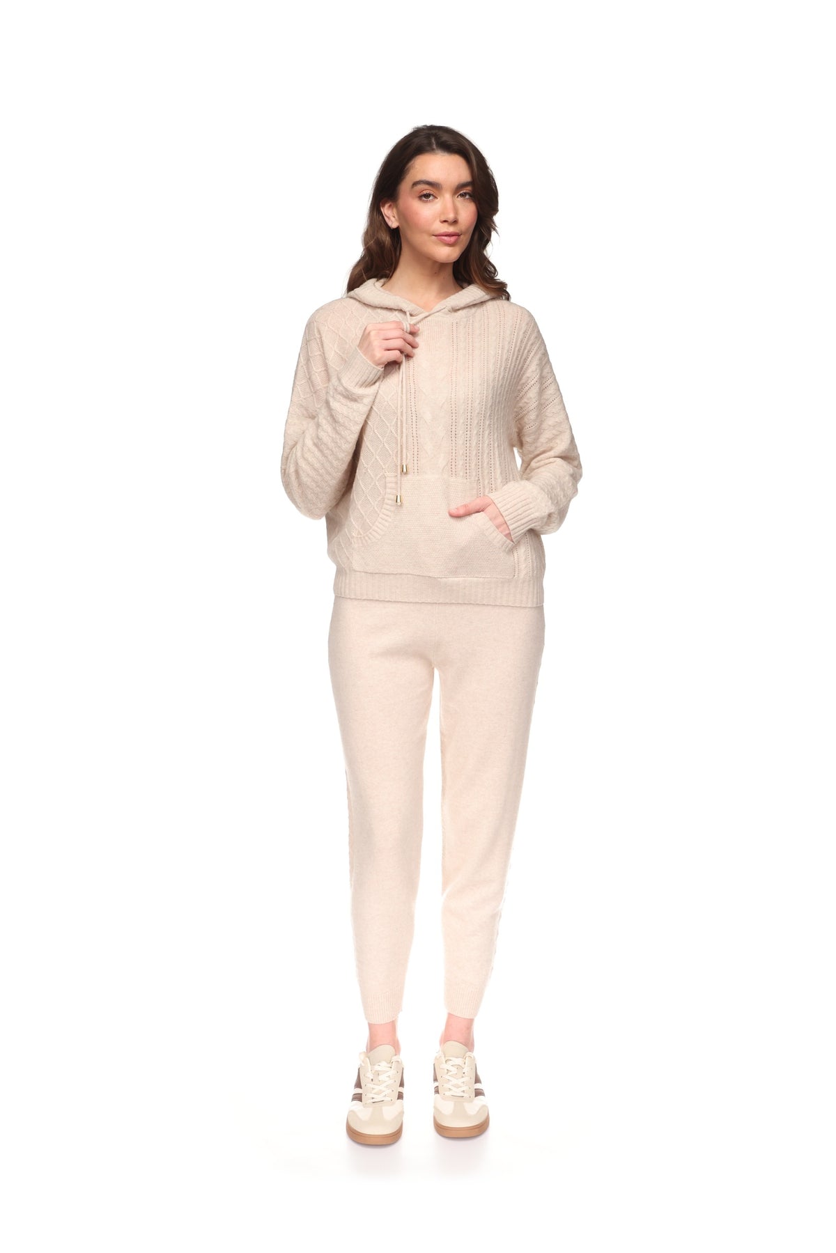 LOTTIE CABLE HOOIDE - MERINO 30% CASHMERE