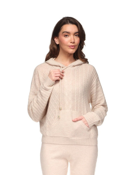 LOTTIE CABLE HOOIDE - MERINO 30% CASHMERE