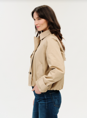 Arden Cropped Trench Jacket in Pebble