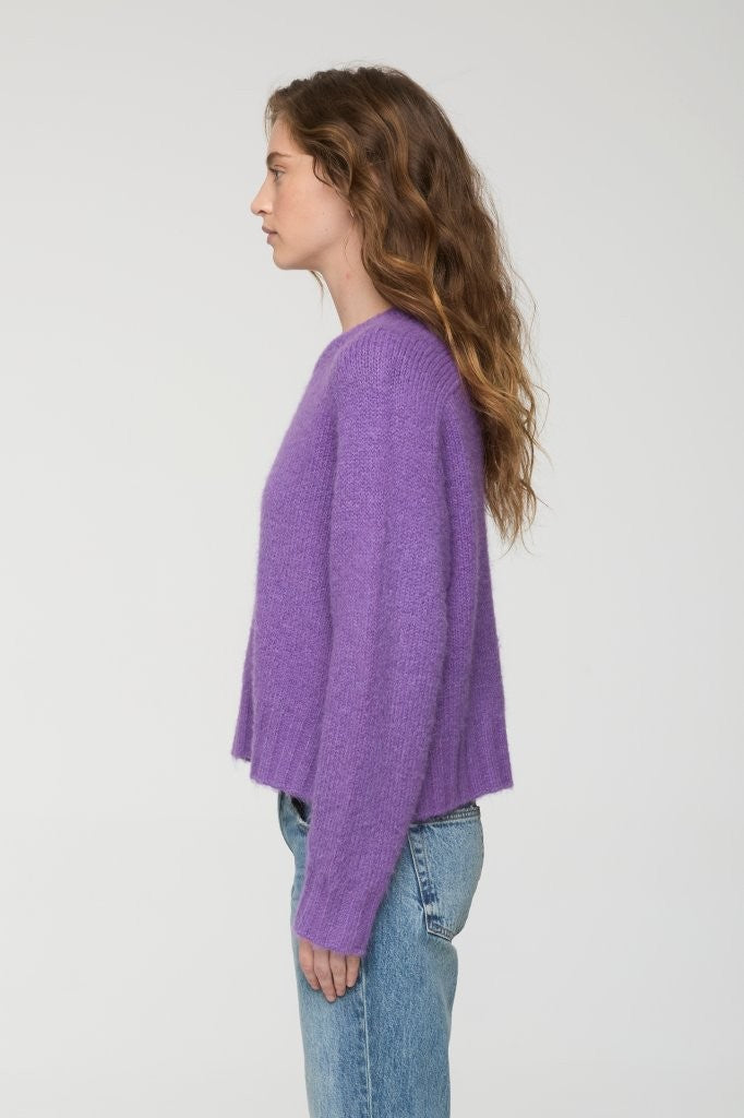 ADINA LONG SLEEVE CREW NECK SWEATER